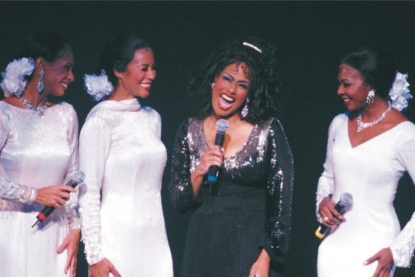 Photo Flash: Sneak Peek at Jennifer Holliday in DREAMGIRLS 