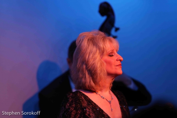 Photo Coverage: Julie Budd Brings SHOW-STOPPER to Metropolitan Room Image