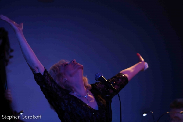 Photo Coverage: Julie Budd Brings SHOW-STOPPER to Metropolitan Room Image
