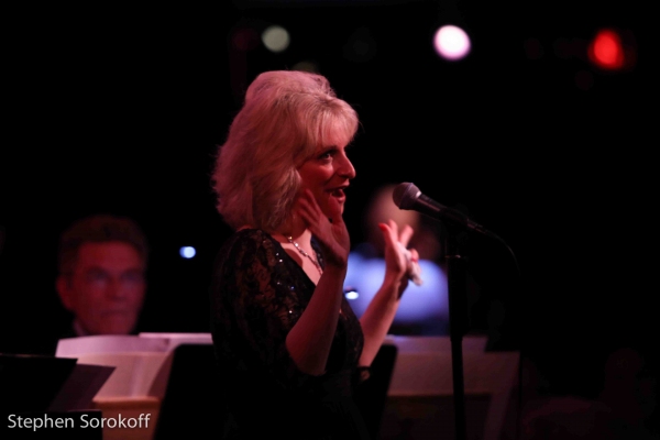 Photo Coverage: Julie Budd Brings SHOW-STOPPER to Metropolitan Room Image