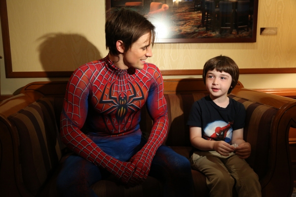 Photo Flash: SPIDER-MAN Celebrates Father's Day With Dads Backstage! Image