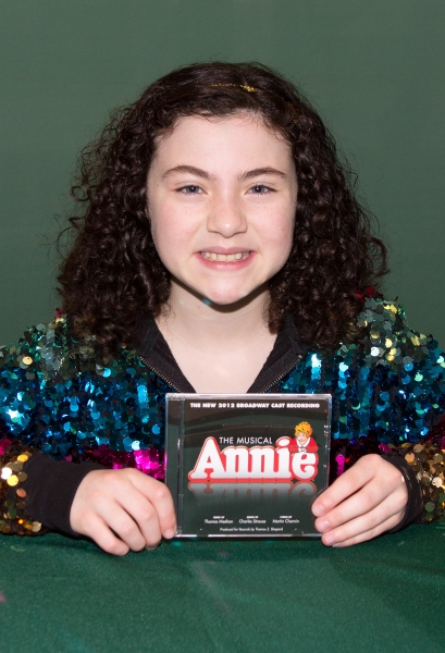 Photo Coverage: Jane Lynch, Lilla Crawford & ANNIE Cast Sign Albums at Barnes & Noble!  Image