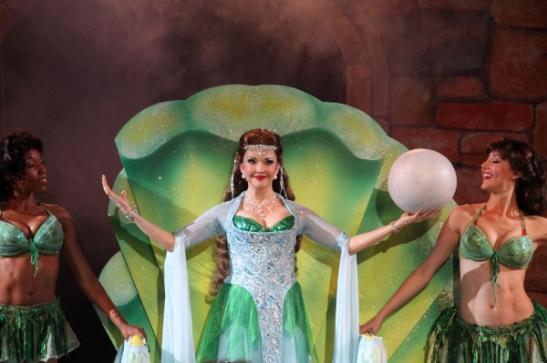 Photo Flash: Eric Idle Surprises the Muny's SPAMALOT Cast on Opening Night!  Image