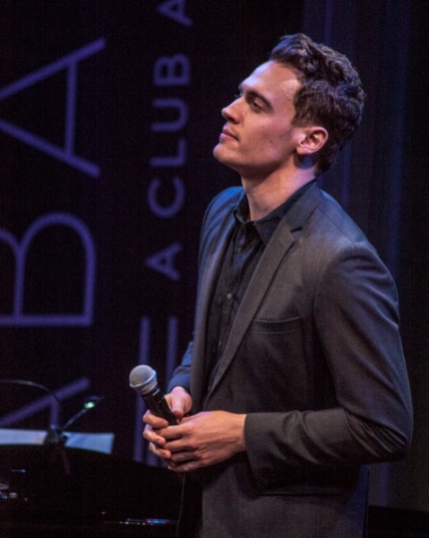 Erich Bergen Photo