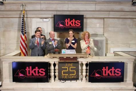 Photo Flash: Laura Osnes Rings Bell at New York Stock Exchange! Image