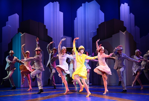 Photo Flash: First Look at Becky Gulsvig, Sally Struthers and More in Ogunquit's THOROUGHLY MODERN MILLIE 