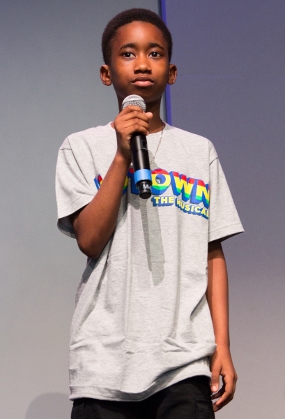 Photo Coverage: MOTOWN Cast Performs at the Apple Store! 