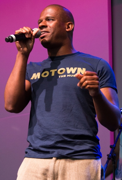 Photo Coverage: MOTOWN Cast Performs at the Apple Store! 