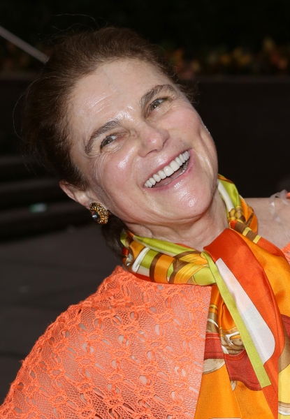  Tovah Feldshuh Photo