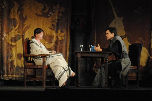 Photo Flash: First Look at Treat Williams and More in BTG's THE LION IN WINTER Image