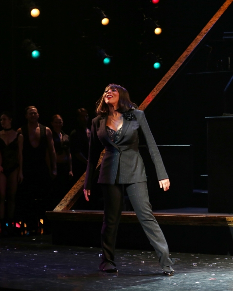 Photo Coverage: Wendy Williams Takes First Bow as 'Matron Mama Morton' in CHICAGO!  Image