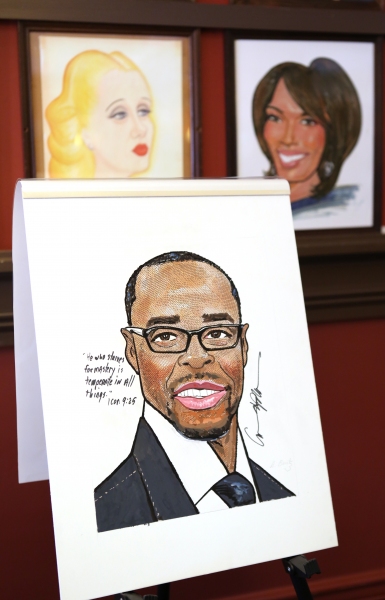 Photo Coverage: Sardi's Unveils Caricature of LUCKY GUY's Courtney B. Vance 