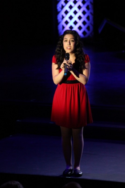 Liz Jeffery performs at the  the Five Towns College Concert and  Naming Dedication Ce Photo