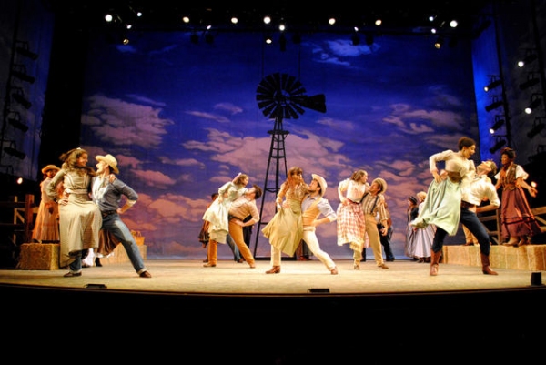 Photo Flash: First Look at Berkshire Theatre Group's OKLAHOMA! 