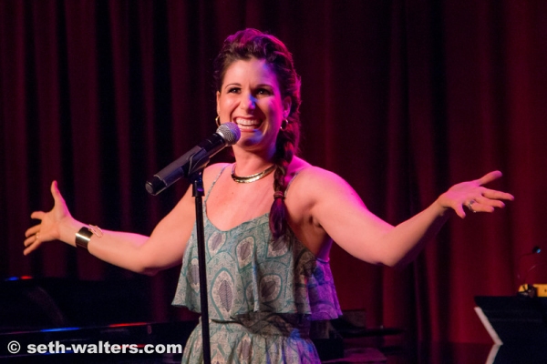 Photo Flash: Stephanie J. Block Performs at Birdland! Image