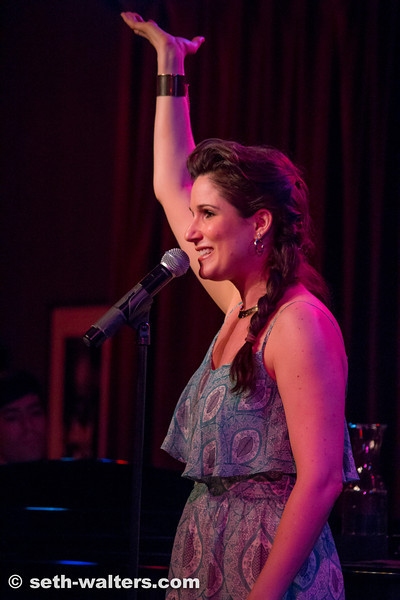 Photo Flash: Stephanie J. Block Performs at Birdland! Image