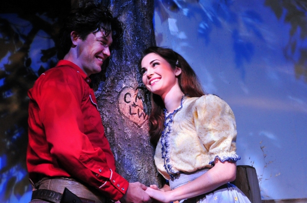 Photo Flash: First Look at Sierra Rep's OKLAHOMA!, Now Playing Through 8/18 Image