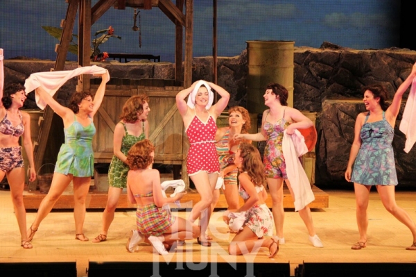 Laura Michelle Kelly and cast Photo