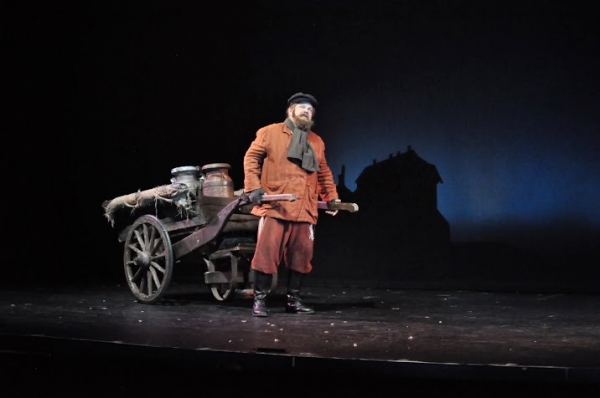 Photo Flash: First Look at Scott Wahle, Donna Sorbello and More in Reagle Music Theatre's FIDDLER ON THE ROOF Image