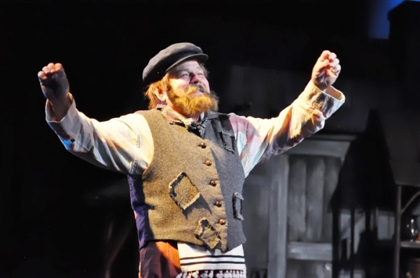 Photo Flash: First Look at Scott Wahle, Donna Sorbello and More in Reagle Music Theatre's FIDDLER ON THE ROOF Image