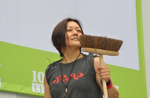Photo Coverage: Casts of PIPPIN, CINDERELLA & More Perform at First Broadway in Bryant Park of 2013!  Image