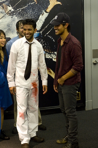 Photo Flash Exclusive: Taylor Lautner Visits FUERZA BRUTA Image