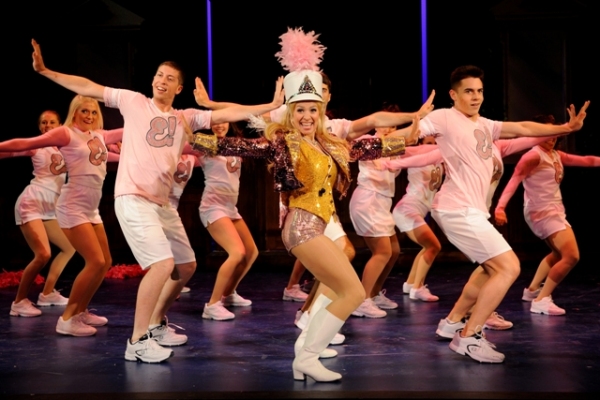 Alyssa Gorgone (center) stars as Elle Woods  Photo