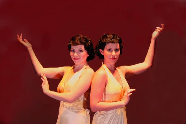 Photo Flash: Casa Manana's SIDE SHOW, Opening 7/26 Image