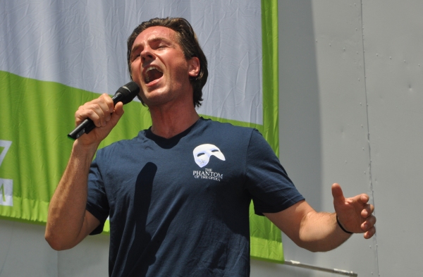 Photo Coverage: CHICAGO, THE PHANTOM OF THE OPERA, F#%KING UP EVERYTHING & SISTAS Visit Broadway In Bryant Park! Image