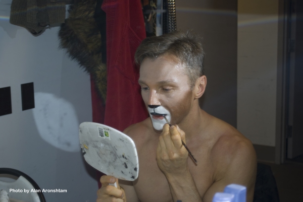 Photo Flash: Go Backstage at CATS with Martin Samuel Image