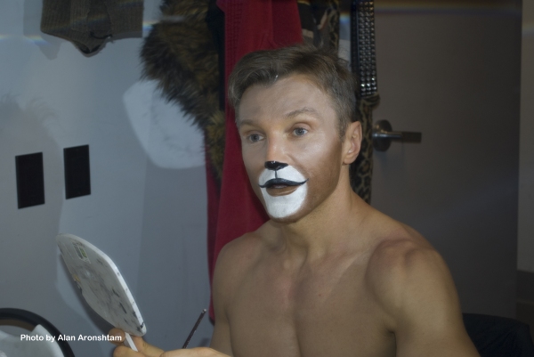 Photo Flash: Go Backstage at CATS with Martin Samuel Image