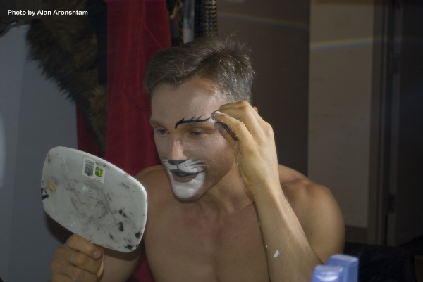 Photo Flash: Go Backstage at CATS with Martin Samuel Image