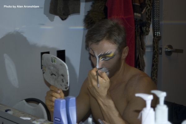 Photo Flash: Go Backstage at CATS with Martin Samuel Image