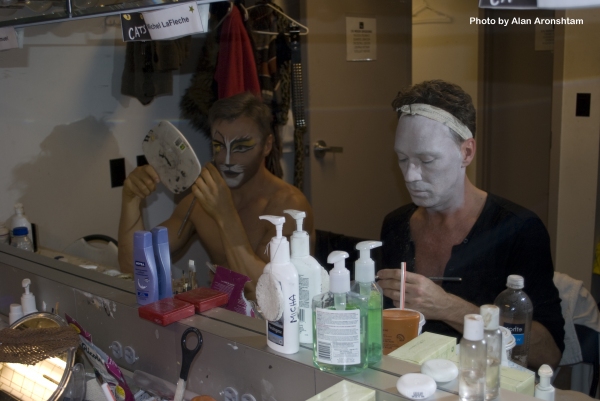 Photo Flash: Go Backstage at CATS with Martin Samuel Image
