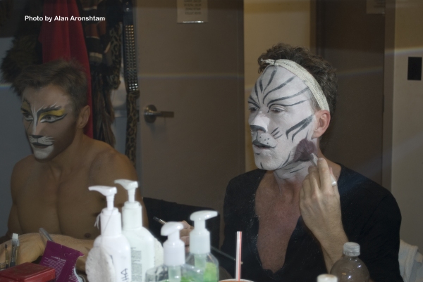Photo Flash: Go Backstage at CATS with Martin Samuel Image