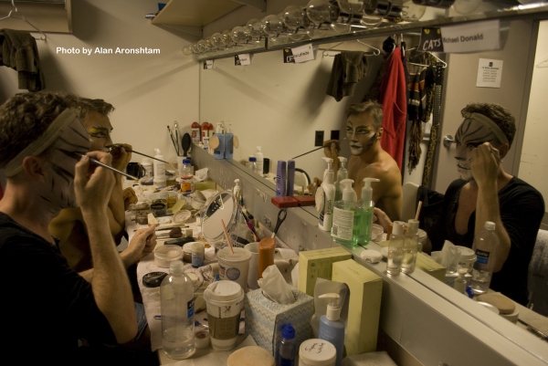 Photo Flash: Go Backstage at CATS with Martin Samuel Image