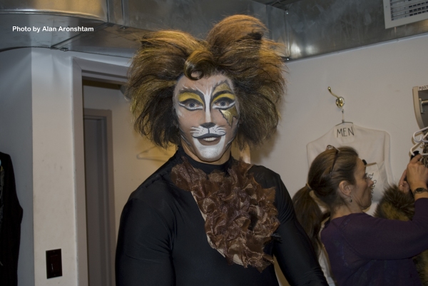 Photo Flash: Go Backstage at CATS with Martin Samuel Image