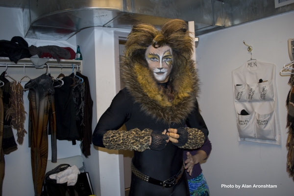 Photo Flash: Go Backstage at CATS with Martin Samuel Image