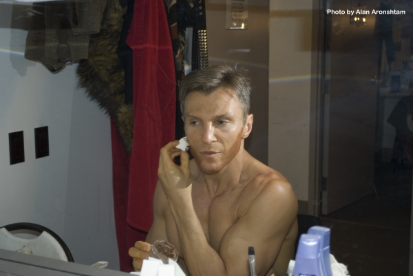 Photo Flash: Go Backstage at CATS with Martin Samuel Image