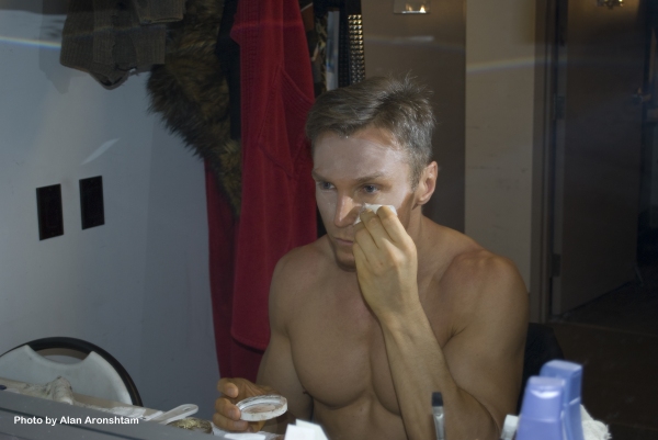 Photo Flash: Go Backstage at CATS with Martin Samuel Image
