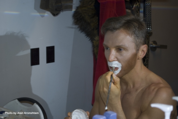Photo Flash: Go Backstage at CATS with Martin Samuel Image