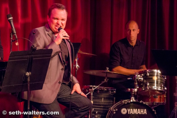 Photo Flash: William Blake Plays Birdland 