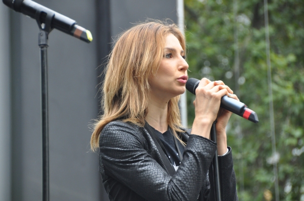 Photo Coverage: SOUL DOCTOR, ROCK OF AGES & More Visit Broadway in Bryant Park!  Image