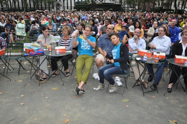 Photo Coverage: SOUL DOCTOR, ROCK OF AGES & More Visit Broadway in Bryant Park!  Image