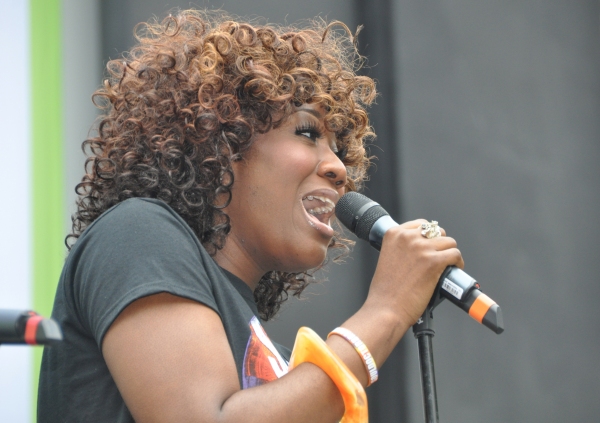 Photo Coverage: SOUL DOCTOR, ROCK OF AGES & More Visit Broadway in Bryant Park! Image
