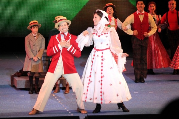 Photos and Video: First Look at Jenny Powers, Rob McClure & More in MARY POPPINS at the MUNY!  Image
