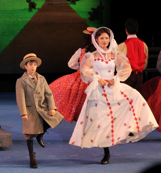 Photos and Video: First Look at Jenny Powers, Rob McClure & More in MARY POPPINS at the MUNY!  Image