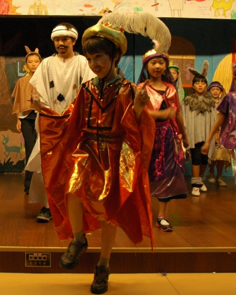 Photo Coverage: Beijing Playhouse Academy of Performing Arts' Performance of Ali Baba and the Forty Thieves 