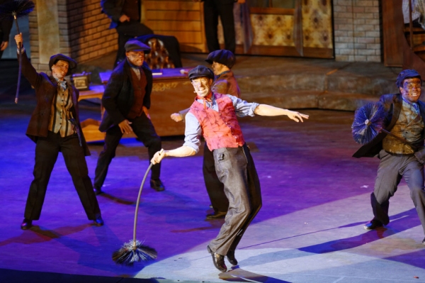 Photo Flash: First Look at Jesse Swimm, Mindy Smoot Robbins and More in Tuacahn's MARY POPPINS Image