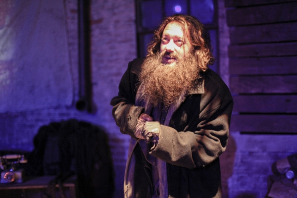 Photo Flash: Mary-Arrchie Theatre Extends THE GLASS MENAGERIE Through August 25 Image